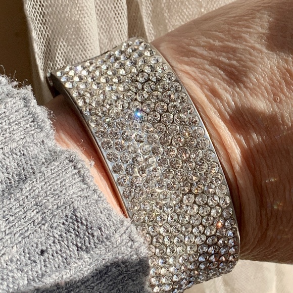 Gorgeous Sparkling Crystal Hinged Cuff Bracelet - Picture 6 of 11